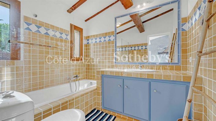 Image No.16-4 Bed House for sale