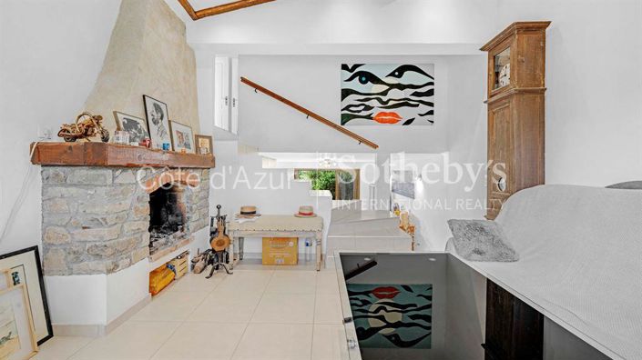 Image No.7-4 Bed House for sale