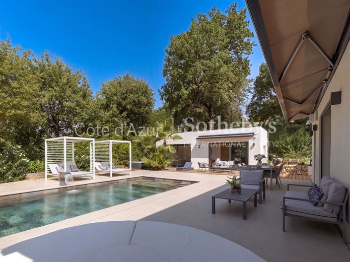 Image No.6-5 Bed Property for sale