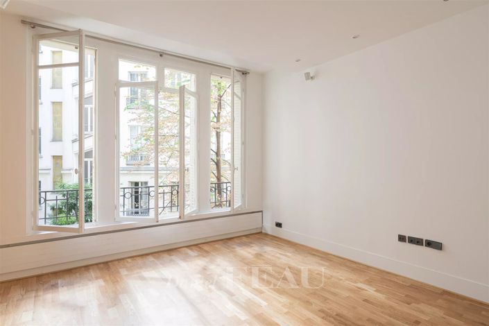 Image No.14-3 Bed Apartment for sale