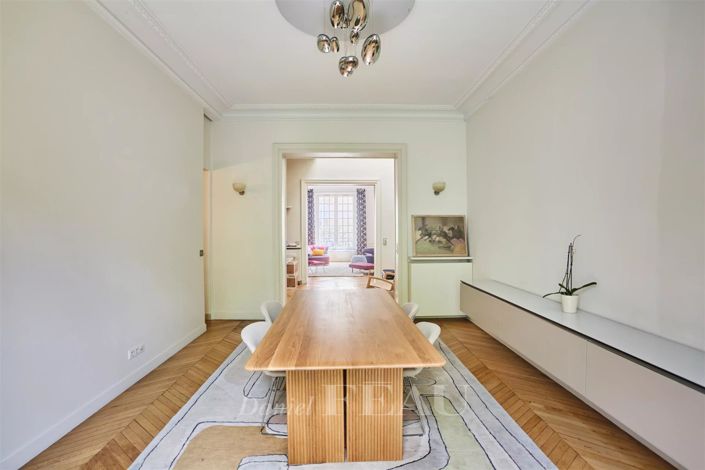 Image No.15-6 Bed House for sale