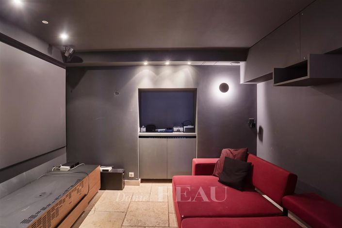 Image No.33-6 Bed House for sale