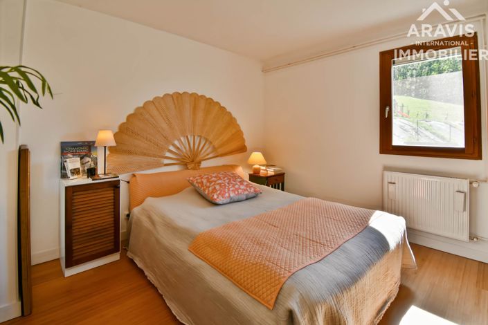 Image No.12-3 Bed Apartment for sale