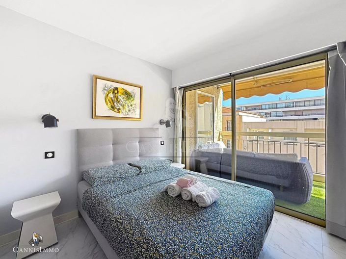 Image No.9-2 Bed Apartment for sale