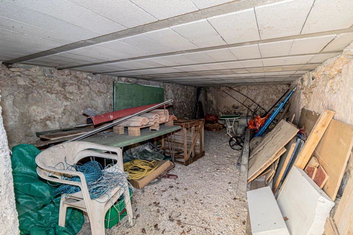 Image No.51-7 Bed House for sale