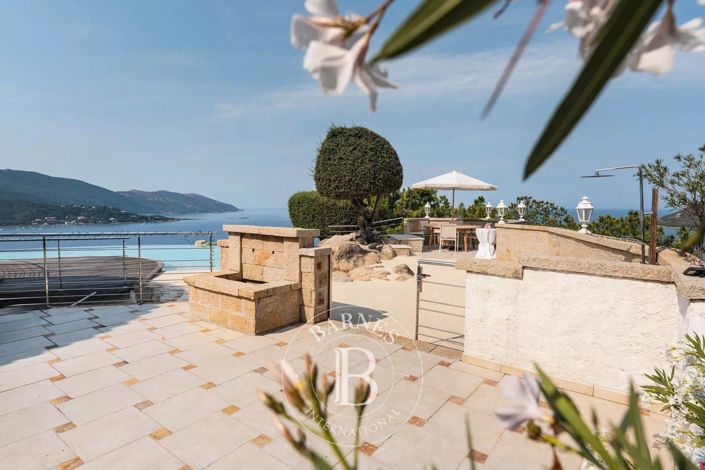 Image No.6-3 Bed House for sale