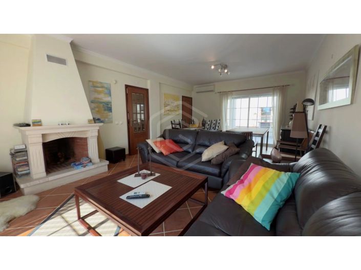 Image No.2-4 Bed House for sale