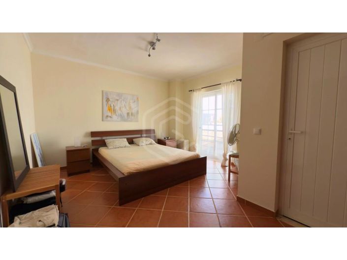 Image No.23-4 Bed House for sale