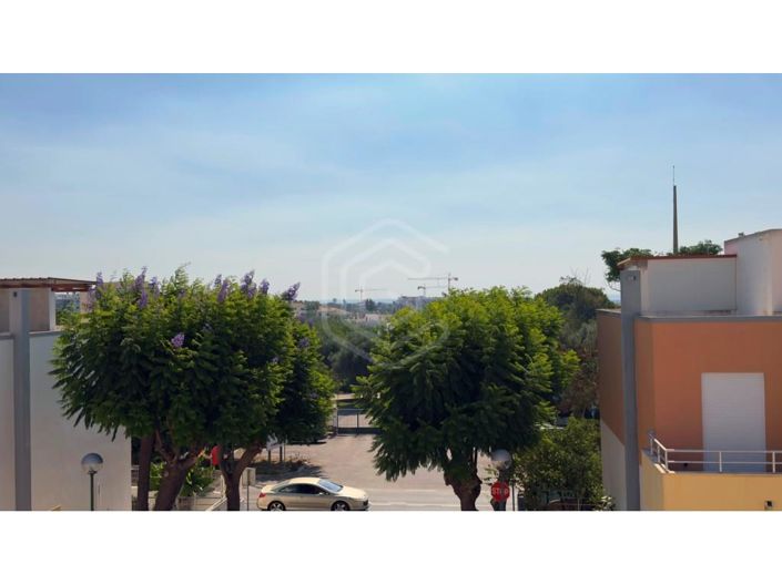 Image No.30-4 Bed House for sale