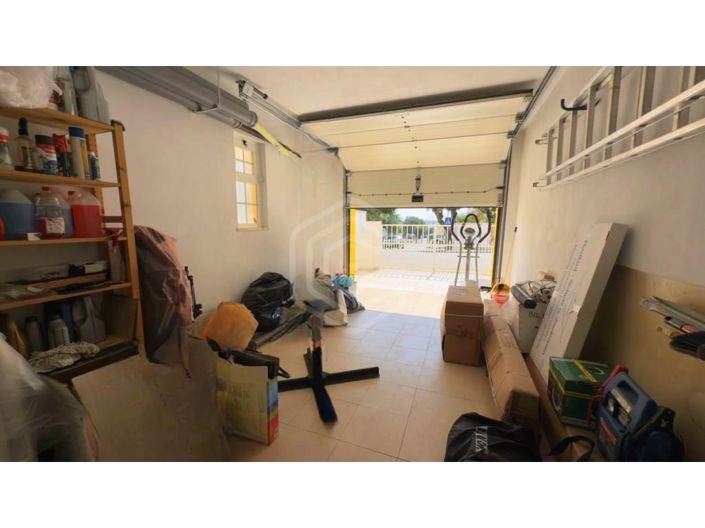 Image No.31-4 Bed House for sale