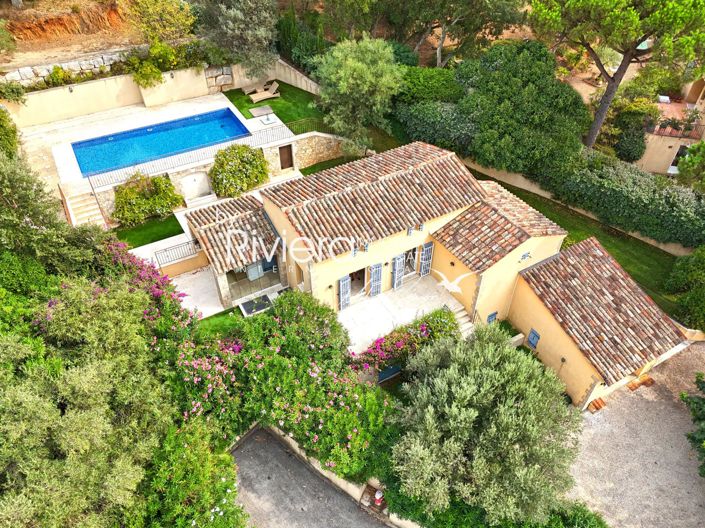 Image No.1-4 Bed House for sale