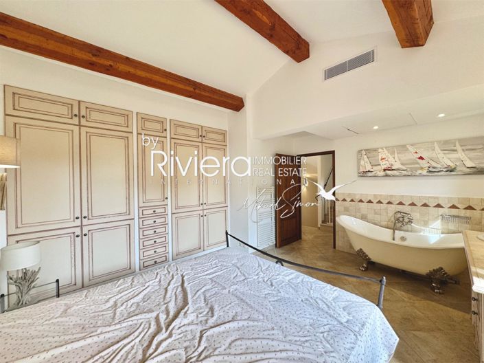 Image No.14-4 Bed House for sale