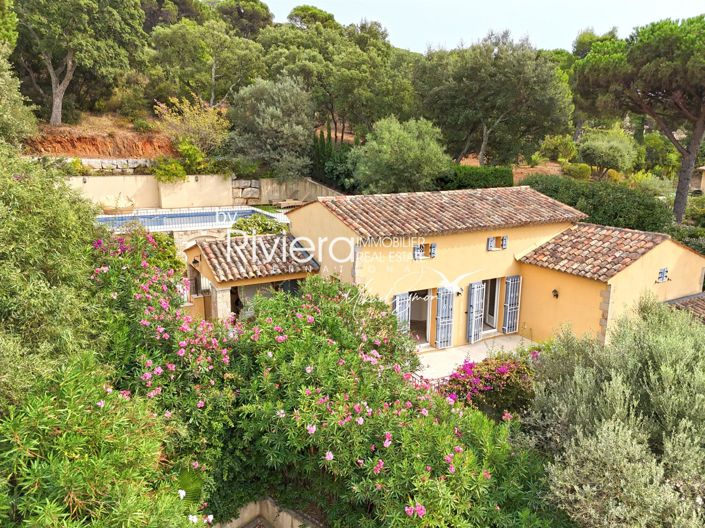 Image No.2-4 Bed House for sale