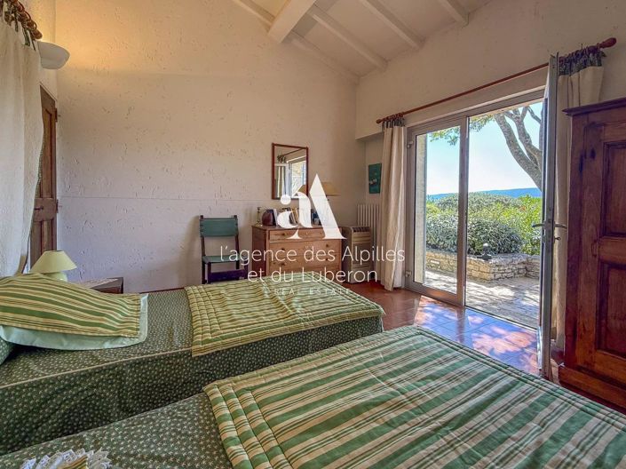 Image No.17-5 Bed House for sale