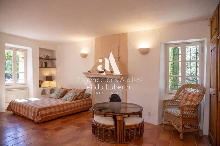 Image No.19-5 Bed House for sale