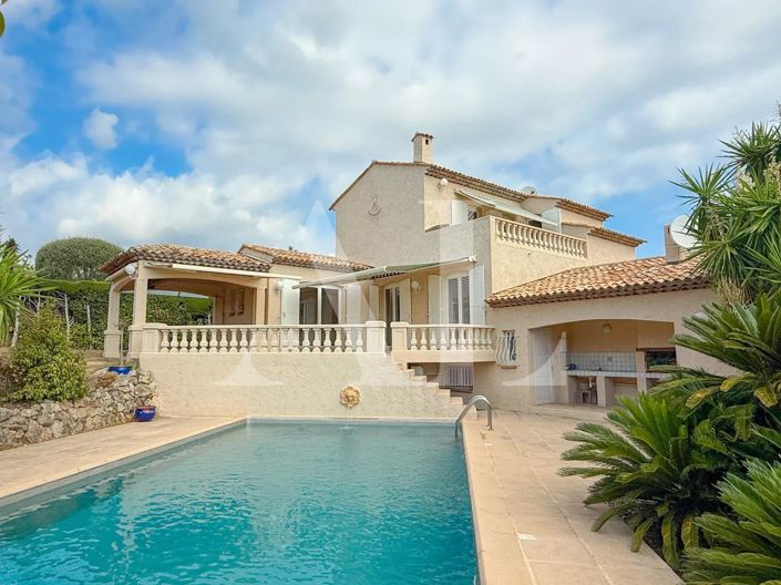 Image No.1-5 Bed House for sale