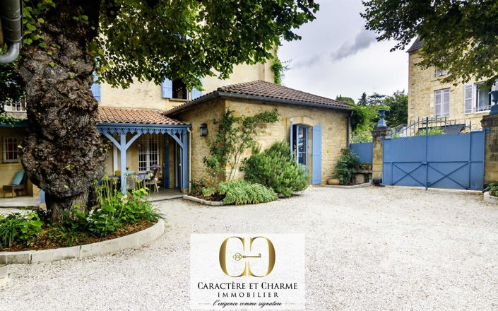 Image No.1-5 Bed House for sale