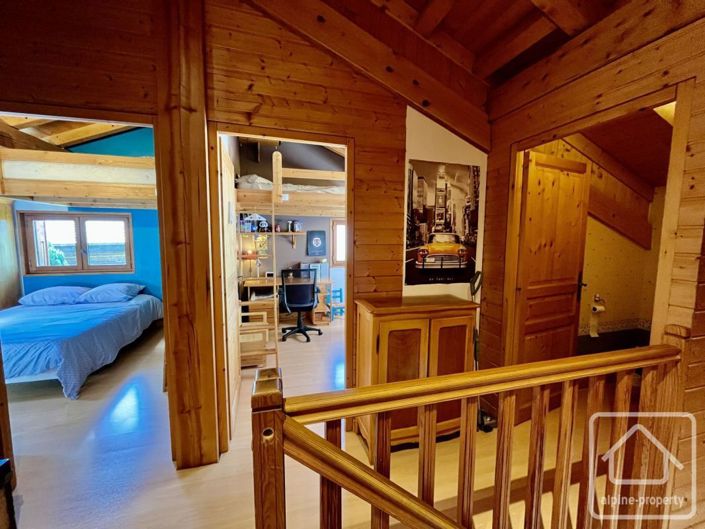 Image No.19-4 Bed Property for sale