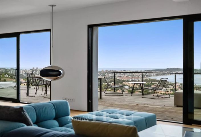 Image No.10-4 Bed House for sale