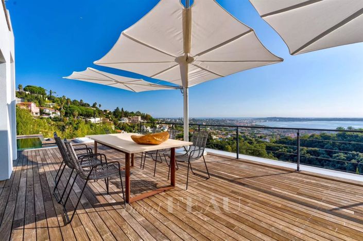 Image No.4-4 Bed House for sale