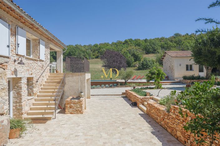 Image No.13-5 Bed House for sale