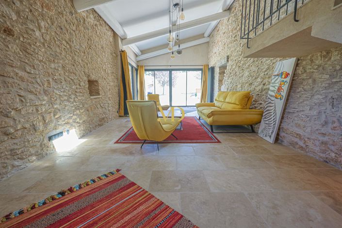 Image No.24-5 Bed House for sale