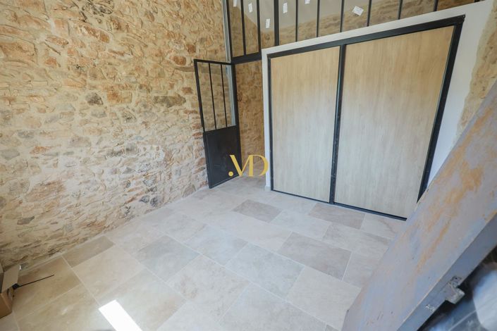 Image No.31-5 Bed House for sale