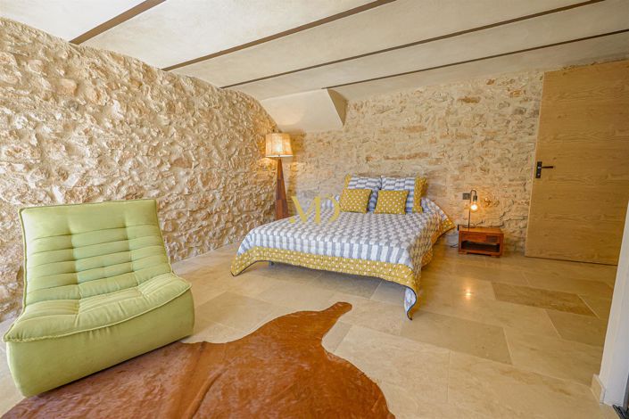 Image No.38-5 Bed House for sale