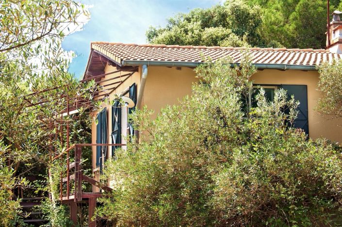 Image No.1-2 Bed House for sale