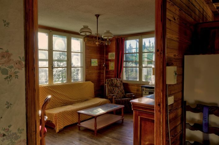 Image No.5-2 Bed House for sale