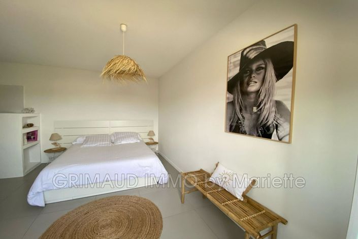 Image No.13-4 Bed House for sale