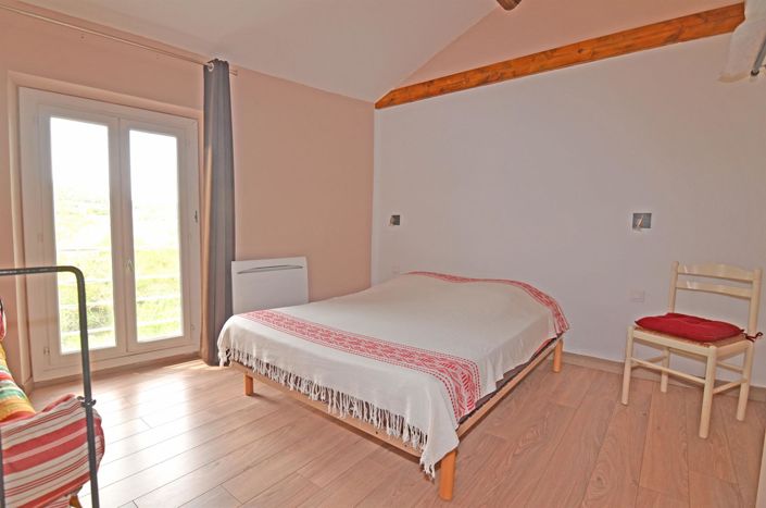 Image No.15-3 Bed House for sale