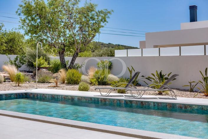 Image No.40-4 Bed House for sale