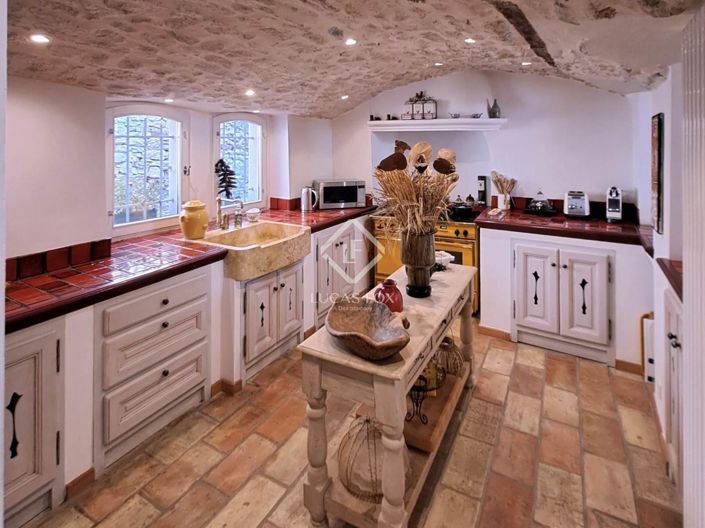 Image No.5-4 Bed House for sale