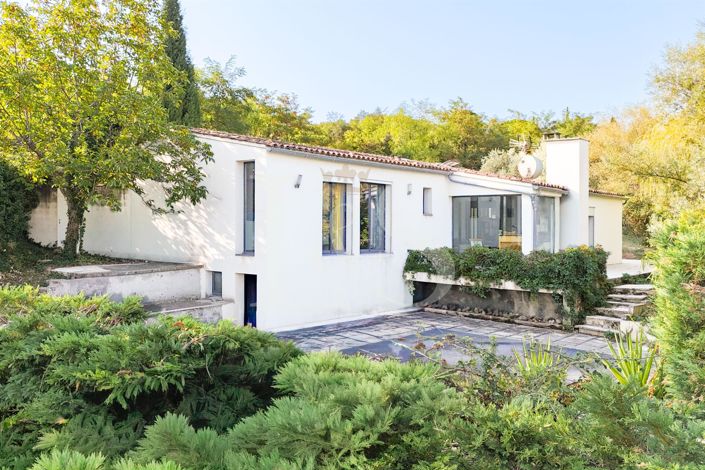 Image No.1-5 Bed House for sale