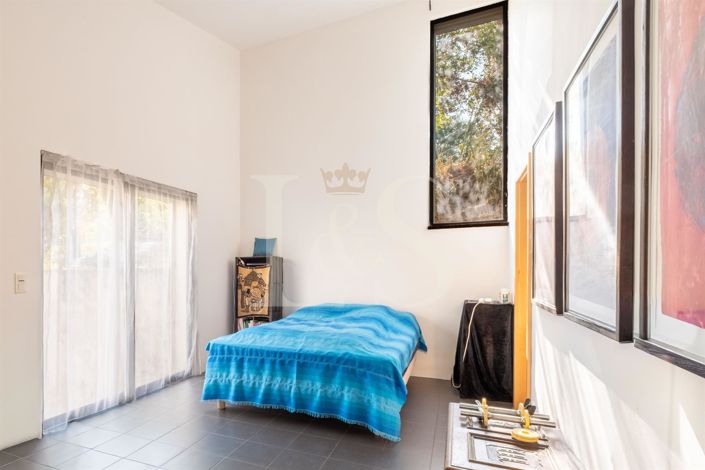 Image No.10-5 Bed House for sale