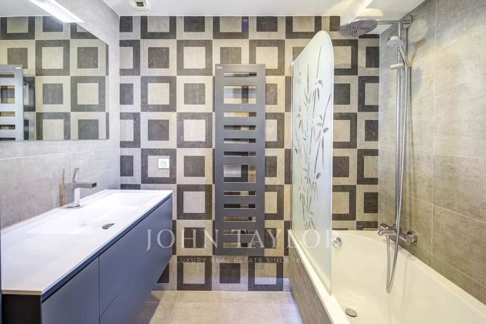 Image No.21-4 Bed Apartment for sale