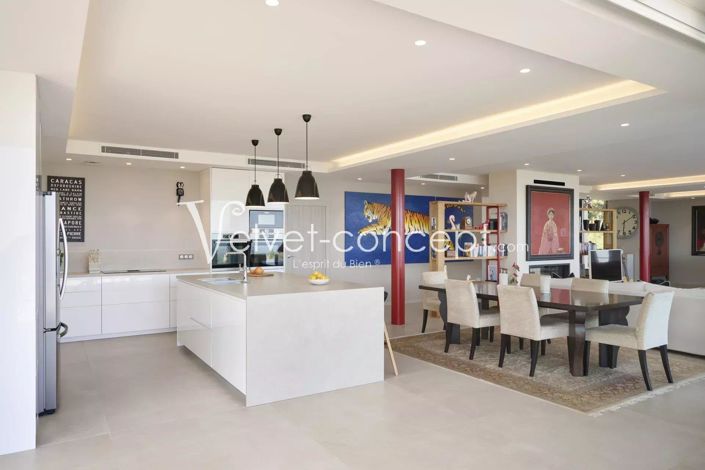 Image No.10-6 Bed House for sale