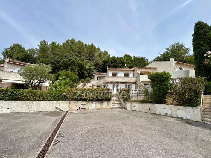 Image No.16-3 Bed House for sale