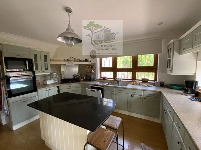 Image No.10-4 Bed House for sale