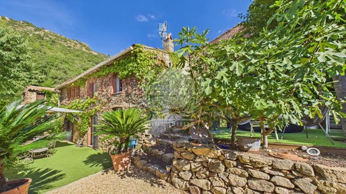 Image No.1-4 Bed House for sale