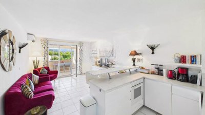 2 Bed Apartment for sale