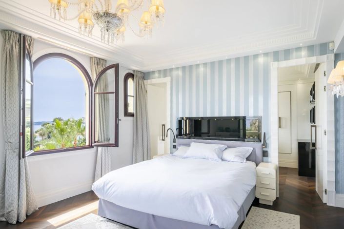 Image No.11-4 Bed House for sale