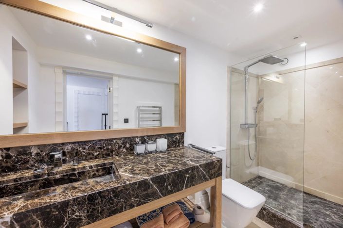 Image No.16-4 Bed House for sale