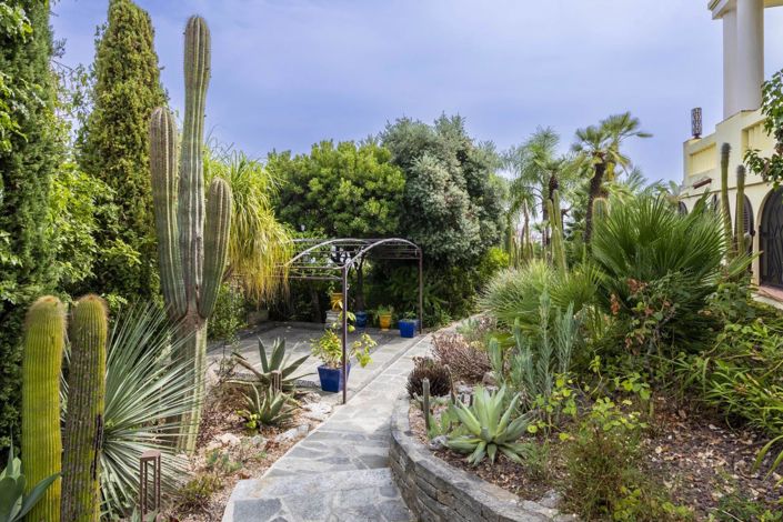 Image No.28-4 Bed House for sale