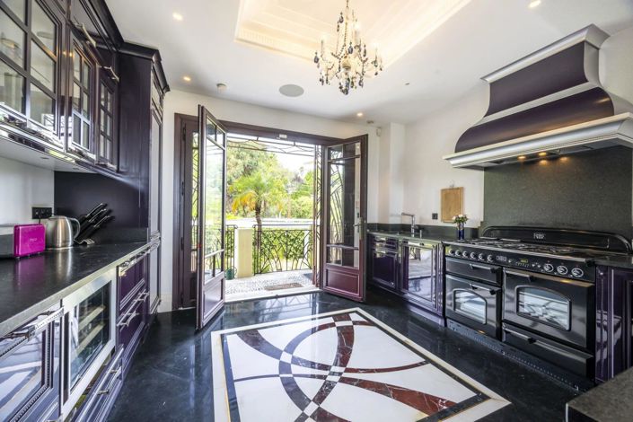 Image No.9-4 Bed House for sale