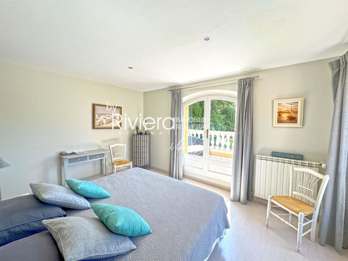 Image No.34-6 Bed House for sale