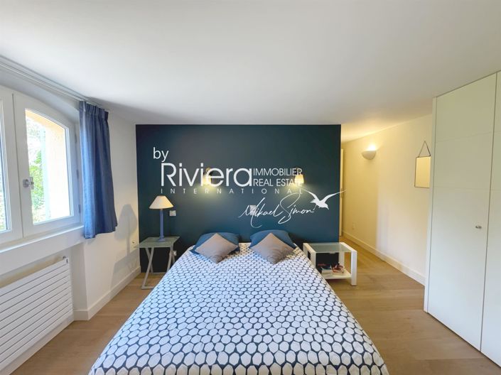 Image No.35-6 Bed House for sale