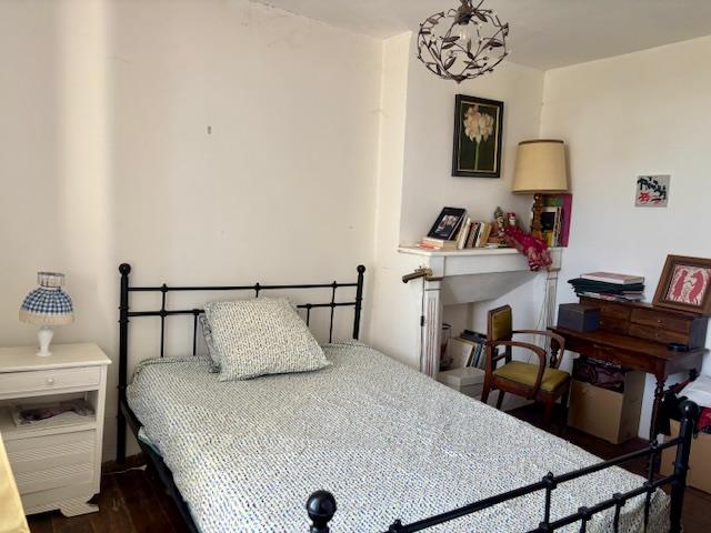 Image No.13-6 Bed House for sale