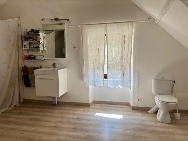 Image No.21-6 Bed House for sale